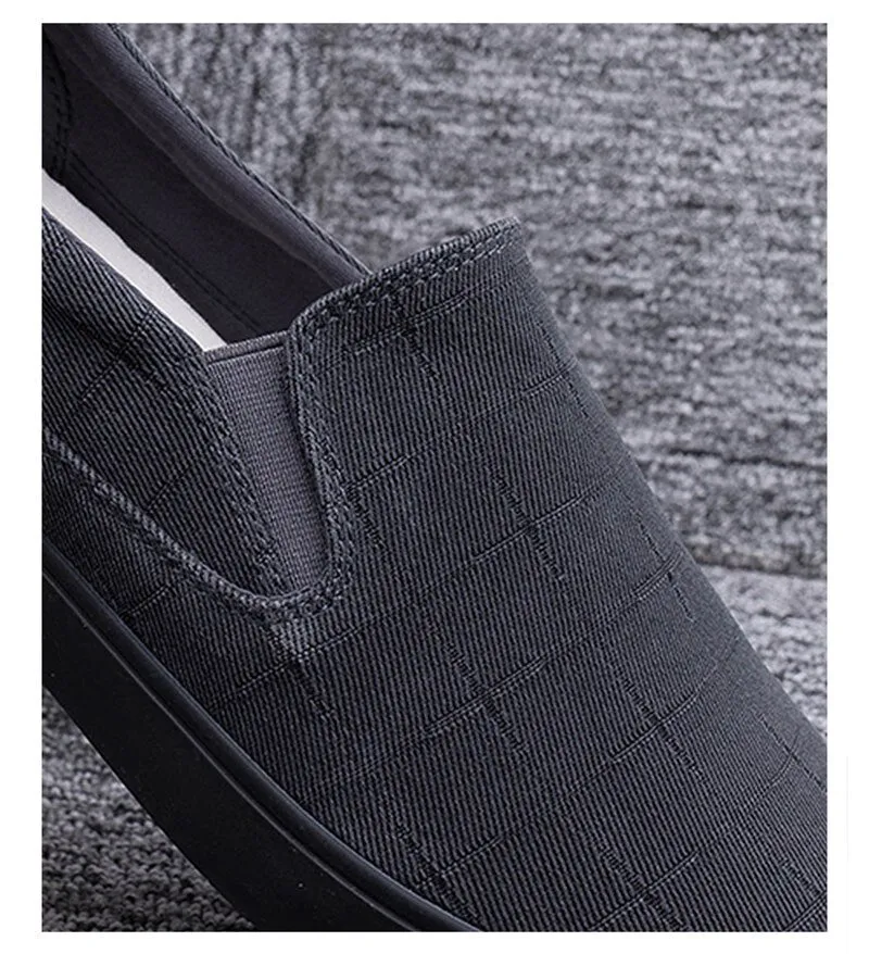 Hnzxzm New Fashion Loafers Men Flat Canvas Shoes Brand Mens Casual Shoes Cool Young Man Slip-on Cloth Shoes All Black Gray A4767