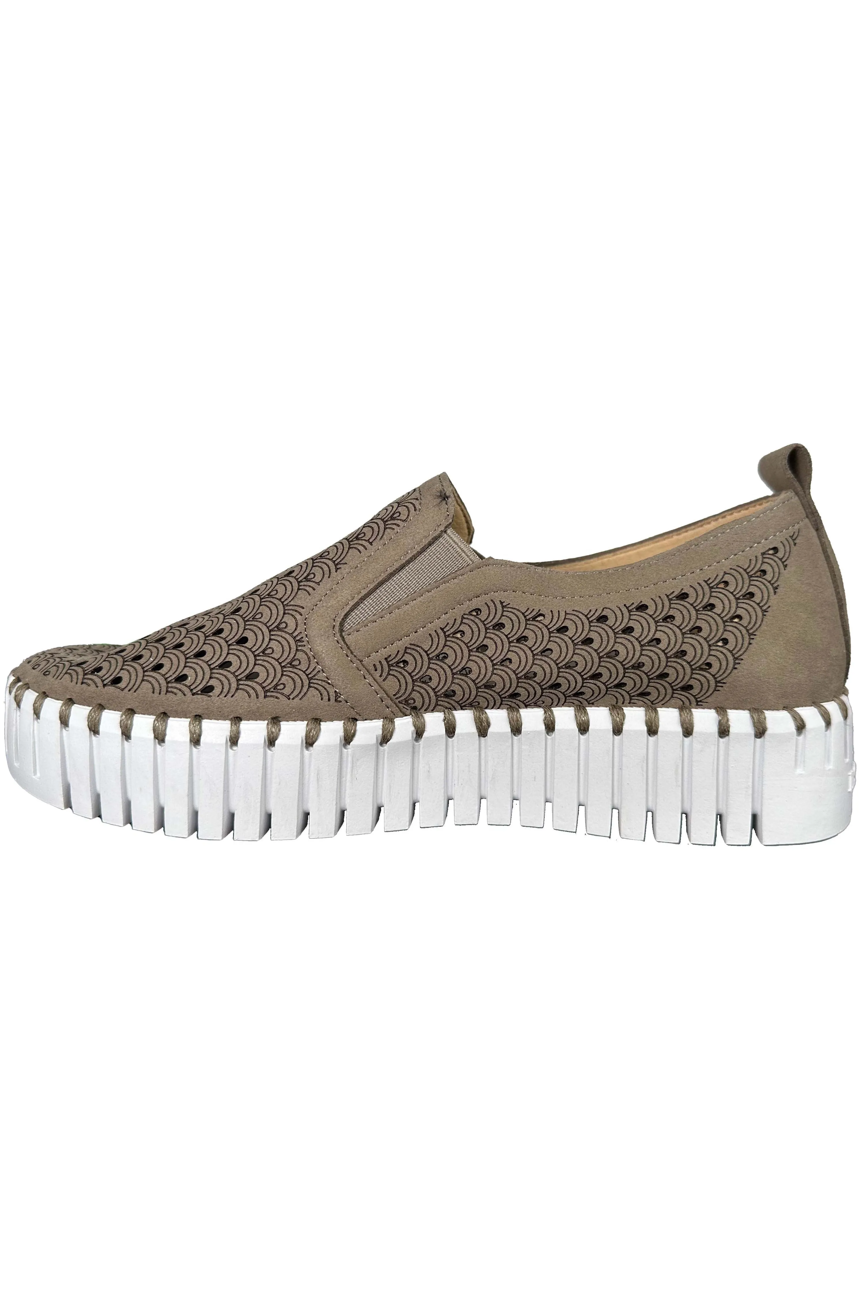 Ilse Jacobsen Hornbæk Tulip 141WOM Platform Sneakers  | Falcon Laser Cut Perforated Sneakers